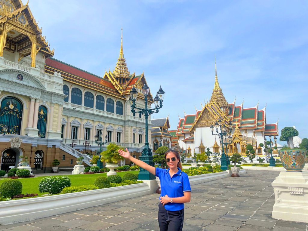 Grand Palace & Emerald Buddha Experience