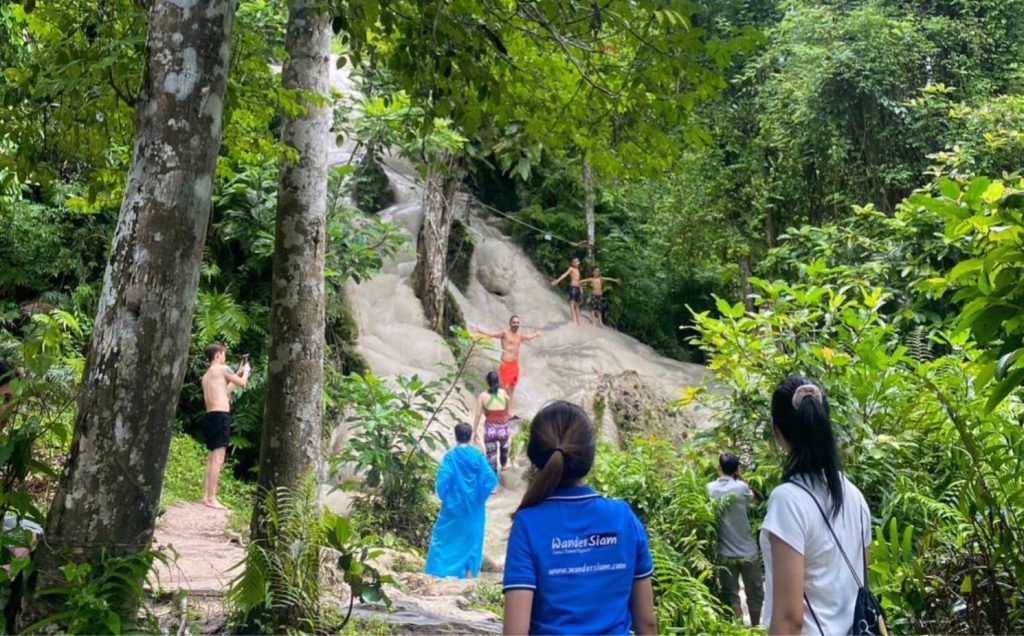 Sticky Waterfall Chiang Mai and Mae Ngat Boat Tour