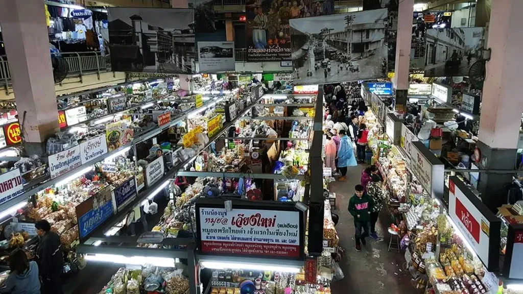 Chedi Mae Krua Market
