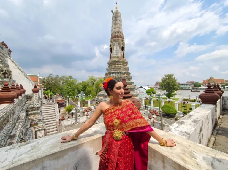Wat Arun Traditional Thai Costume Experience — photo 4