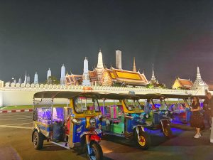 Tuk-tuk tour Bangkok by Night with Chinatown meal and hotel transfers