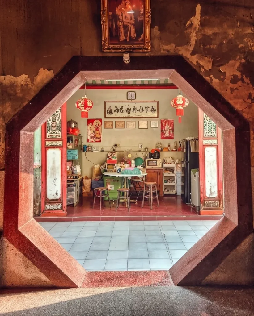 Rong Kuak Shrine