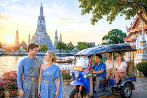Wat Arun Thai Costume & Tuk-Tuk Experience