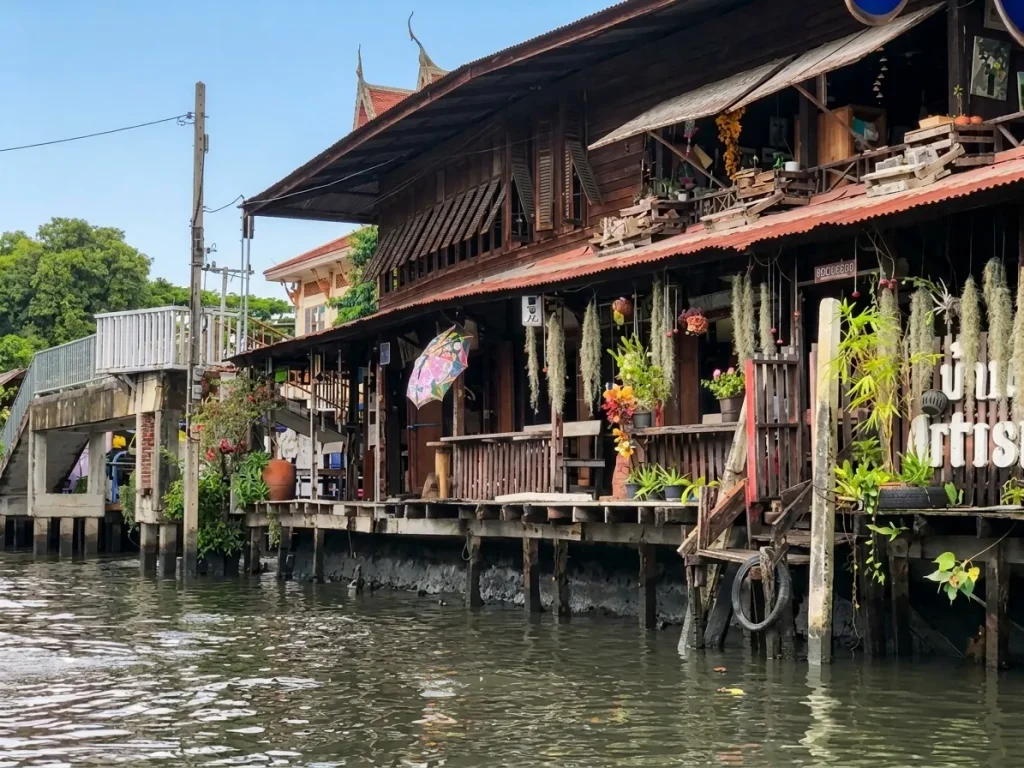 Baan Silapin (The Artist’s House) & Khlong Bang Luang