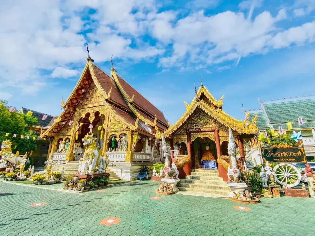 Wat Loi Khro