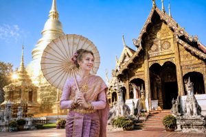 Chiang Mai Thai Costume Photoshoot at Wat Phra Singh