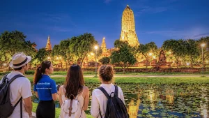 Ayutthaya Night Lights by Tuk Tuk: Famous Temples Tour