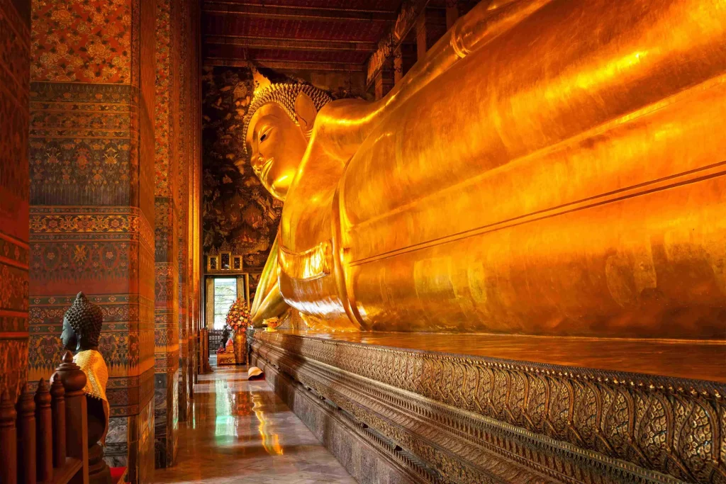 Wat Pho (Temple of the Reclining Buddha)